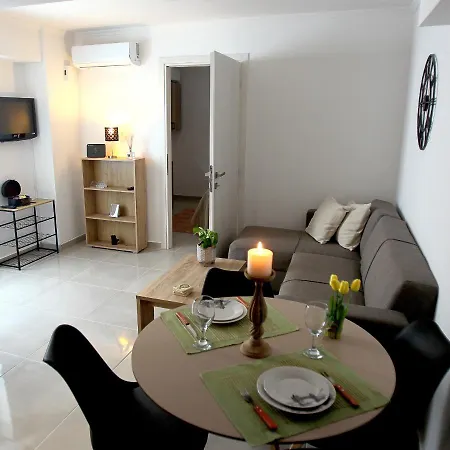Central Luxury Flat 2 Chios Town Extérieur photo