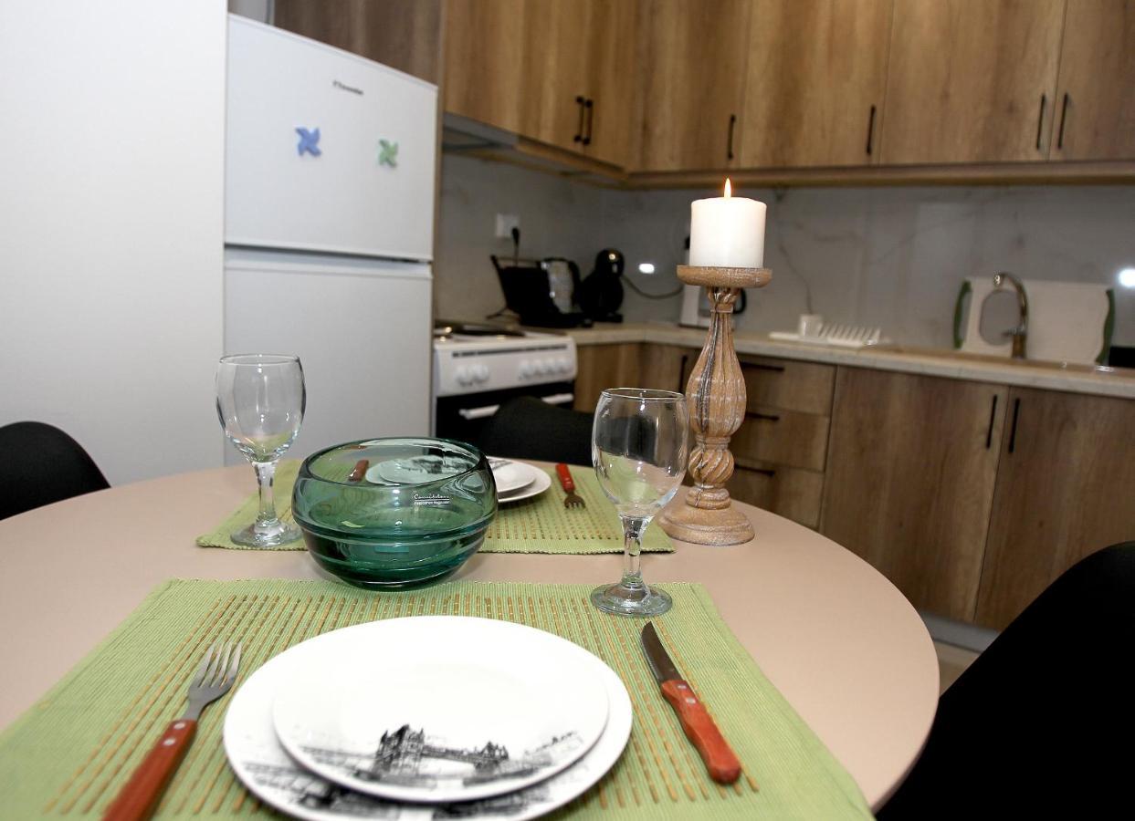 Apartment Luxury Flat 2 *